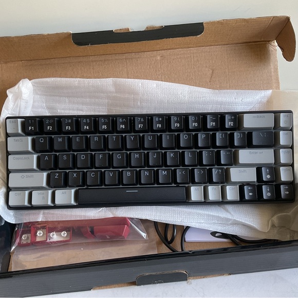 MageGee Portable 60% Mechanical Gaming Keyboard, MK-Box LED Backlit Compact 68 - Picture 3 of 4